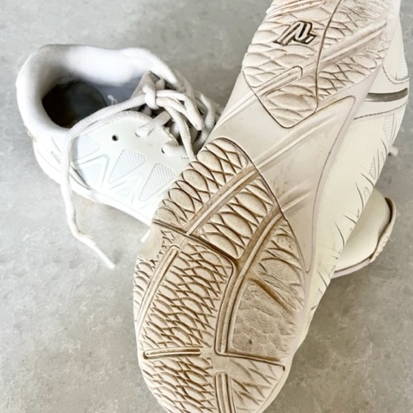 Varsity Cheer Shoes 7.5 - Picture 2 of 5